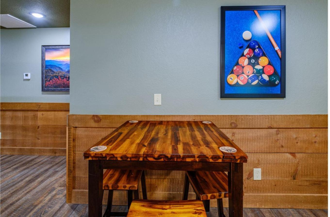 Heaps Of Fun By Eden Crest Chalet Gatlinburg