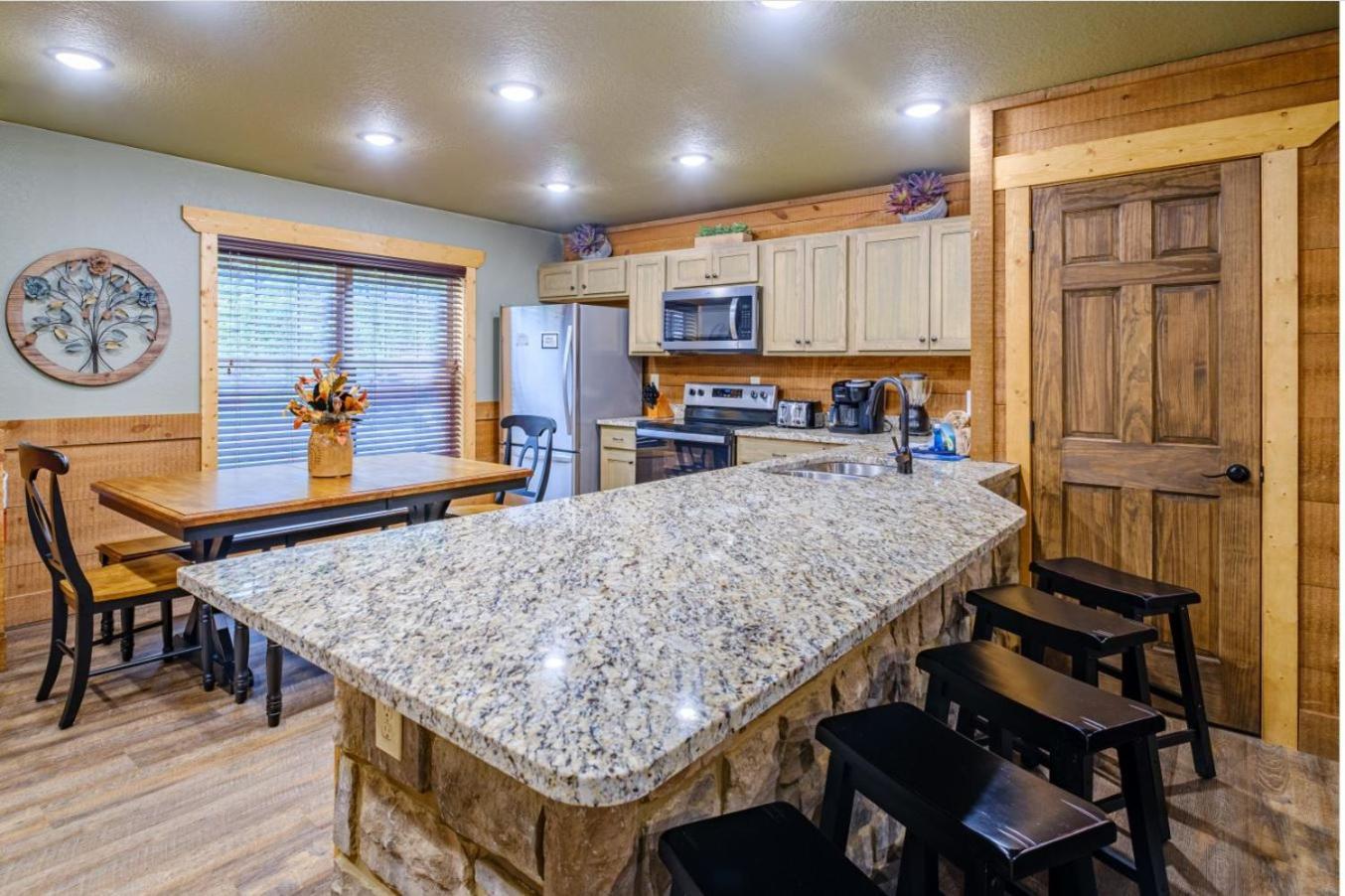 Heaps Of Fun By Eden Crest Chalet Gatlinburg